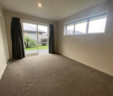 8 Booth Way, Belfast - Photo 3