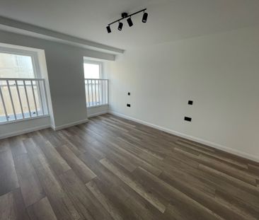 High Street, Swindon - Photo 2