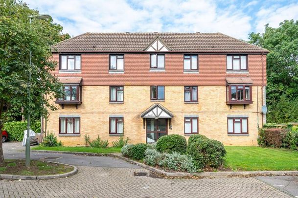 1 bedroom flat to rent - Photo 1