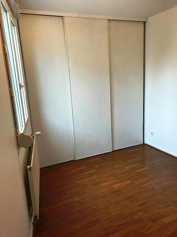 Location Appartement 2 pièces 47m² VAULX EN VELIN 69120 - Photo 4