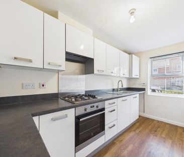 3 bedroom terraced house to rent - Photo 5