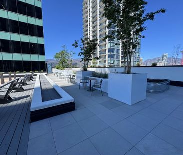 Bertram Tower: 2 bed, 2 bath – NE Corner, Sept.1st - Photo 6