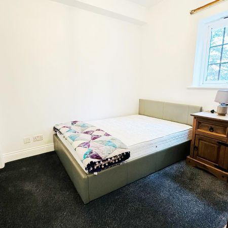 2 bedroom flat to rent - Photo 3