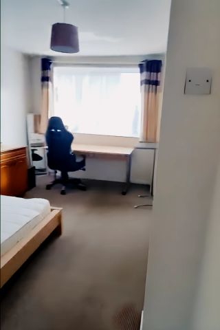 2 bedrooms 3 bathrooms - Photo 5