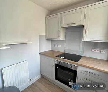 2 bedroom semi-detached house to rent - Photo 6