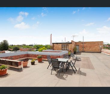 Stunning Art-Deco Style 3-Bedroom Apartment in Prime St Kilda East ... - Photo 5