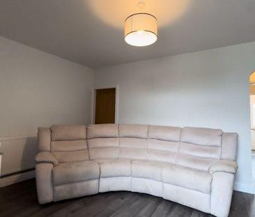 Mixed use to rent - Photo 2