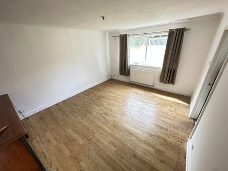 Cloverley, 108 Brooklands Road, Sale, M33 - Photo 3