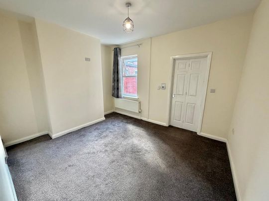 2 bedroom house to rent - Photo 1