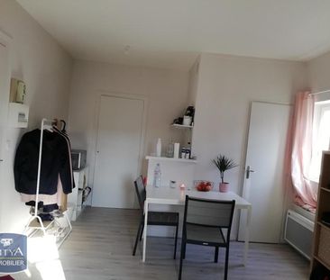 Location Appartement 1 pièce 21m² POITIERS 86000 - Photo 1