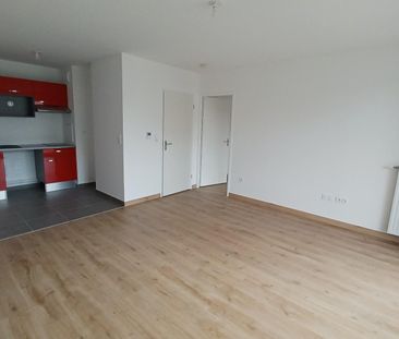 location Appartement T2 DE 44.6m² À COLOMBES - Photo 1
