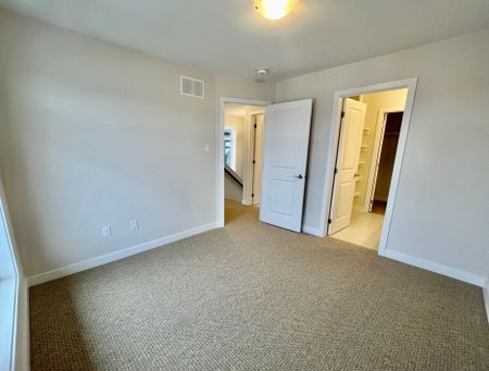 For Lease - 406 Jewelwing Private, Blossom Park - Airport and Area, Ontario - Photo 3