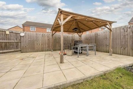 Field Siding Way, Kingswinford, DY6 - Photo 5