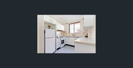 2/33 Bexley Road, Campsie, NSW 2194 - Photo 3