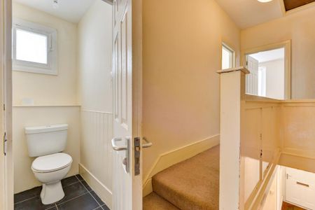 5 bedroom house to rent - Photo 2