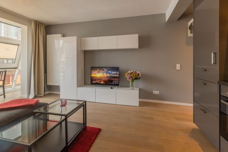 City-Residence: Moderne 2 Zimmer-Wohnung nahe Oper, Bankenviertel und Main - Photo 2