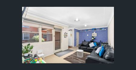 Perfectly Positioned for Ultimate Convenience - Photo 3