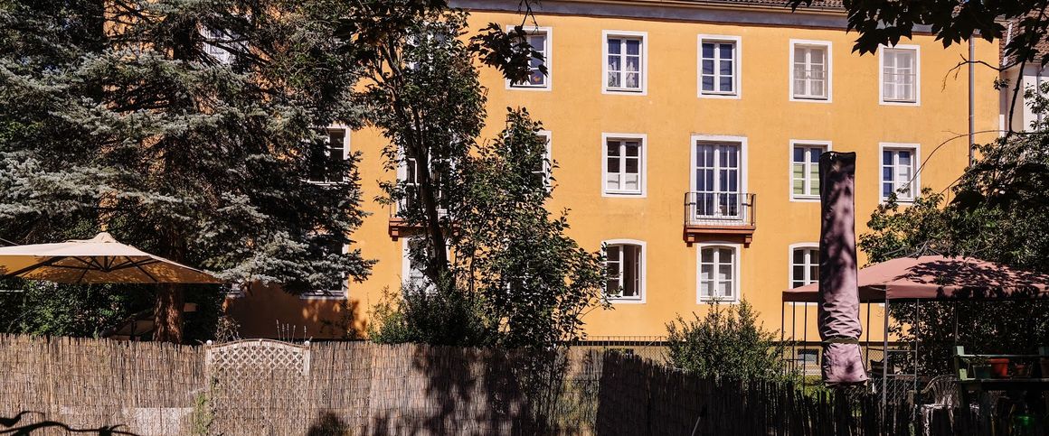 4-Zimmer-Wohnung in der Stadtmitte // 2.OG rechts - Foto 1