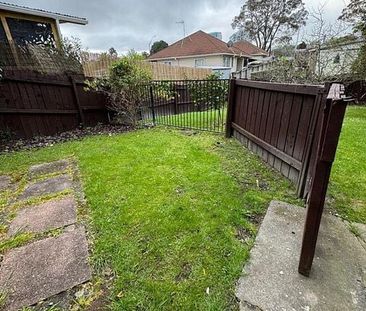 1 Bed house in Glen Eden - Photo 1