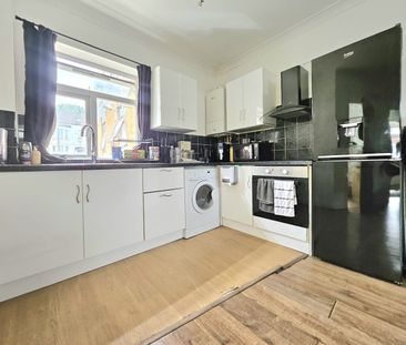 2 Bed Flat, Napier Road, LU1 - Photo 6