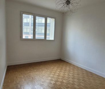 Location Appartement 2 pièces 47m² ISSY LES MOULINEAUX 92130 - Photo 2
