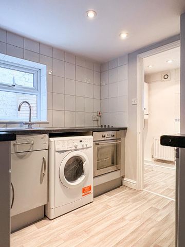 1 bedroom ground floor flat to rent - Photo 3