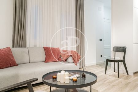 Flat for rent in calle Hermosilla - Photo 5