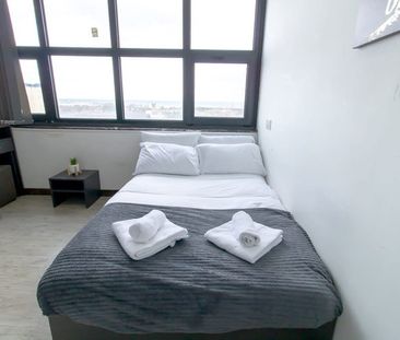 Borough Road - Photo 3