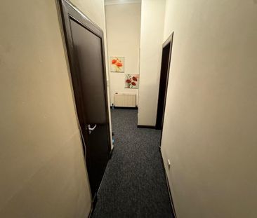 2 bedroom ground floor flat to rent - Photo 6