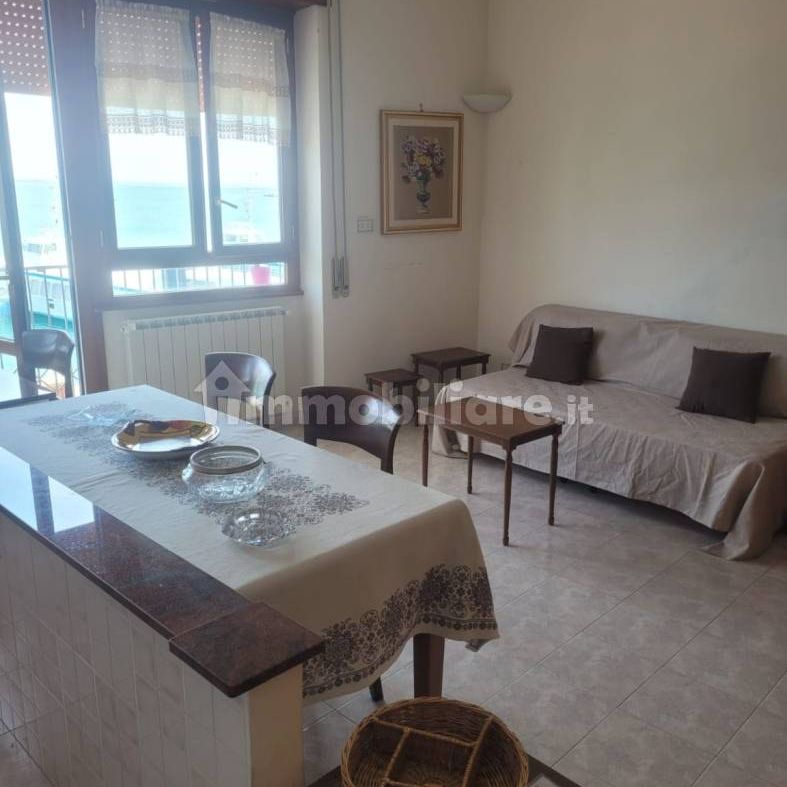 Bilocale via Porto Innocenziano 21, Centro Storico, Anzio - Photo 1
