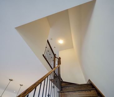 For Lease - 9 Milt Storey Lane, Whitchurch-Stouffville, Ontario - Photo 5