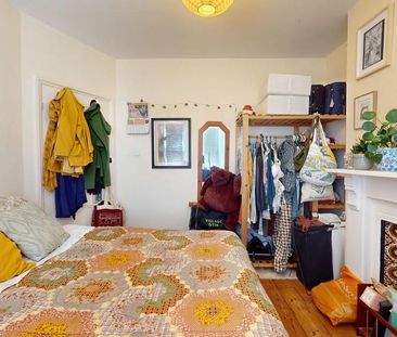 4 bedroom terraced house to rent - Photo 4