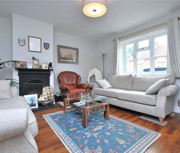 2 bedroom semi-detached house to rent - Photo 3