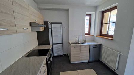 Duży apartament z balkonem na Starym Mieście - Zdjęcie 3