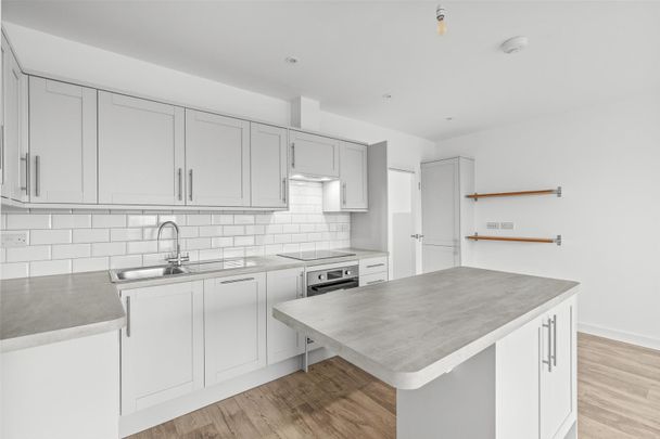 High Street, Lane End - Photo 1