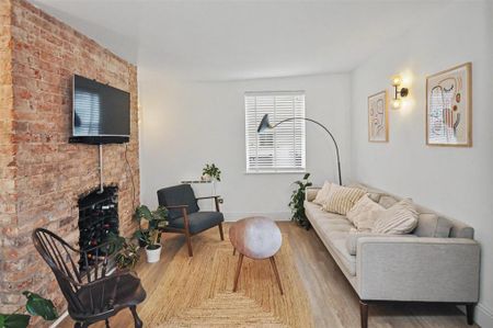2 bedroom duplex to rent - Photo 3