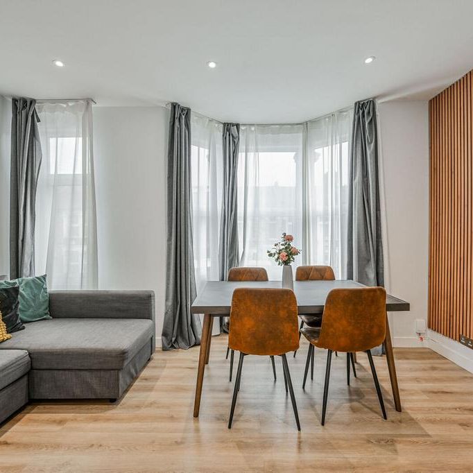 2 bedroom flat to rent - Photo 1