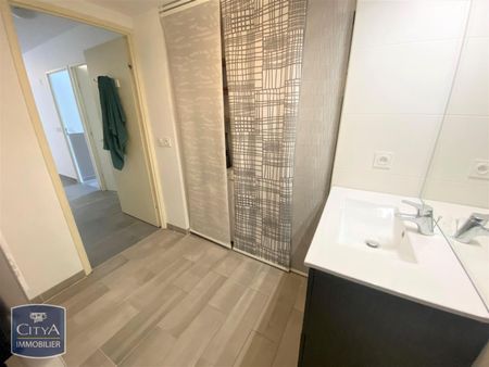 Location Appartement 3 pièces 57m² ISTRES 13800 - Photo 4