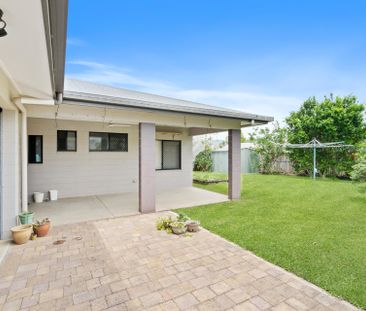 SPACIOUS FAMILY HOME - Photo 2