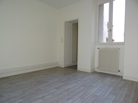 Location Appartement 2 pièces 58m² ORLEANS 45000 - Photo 2