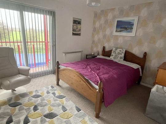 2 bedroom flat to rent - Photo 1