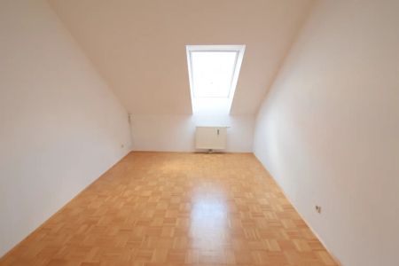 Wohnen nahe der Uni: Helle Dachgeschosswohnung mit Charme - Photo 5