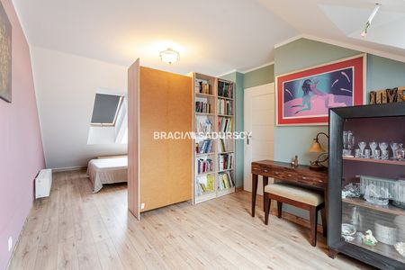 DWUPOZIOMOWE MIESZKANIE NA POŁUDNIU KRAKOWA - Фото 4