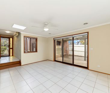 18 Le Souef Crescent, Florey ACT, Belconnen - Photo 3