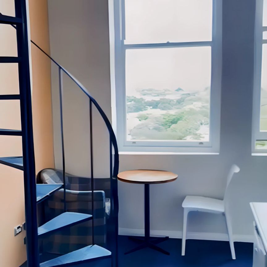 Studio-4127 - Photo 1