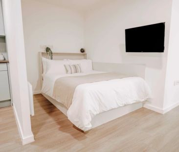 Platinum Studio - Photo 6