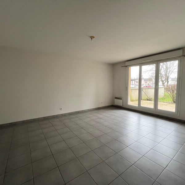 Location Appartement 3 pièces 66m² ST JEAN DE LA RUELLE 45140 - Photo 1