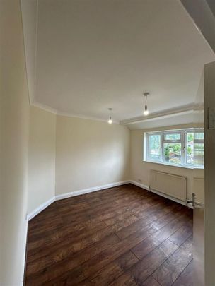 4 bedroom terraced house to rent - Photo 1