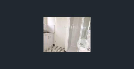 CENTRAL LIVING! - Photo 4