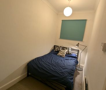 Room in a Shared House, Woodseats Road, S8 - Photo 5